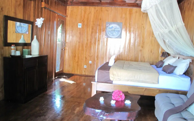 Yoki's Bungalows