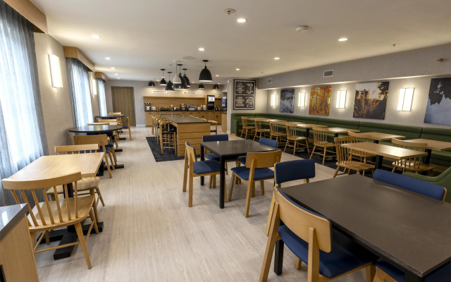 Sonesta ES Suites Lafayette Airport