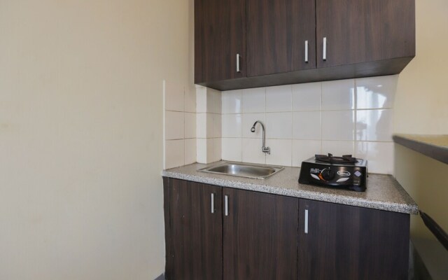 Lauv Room Grand Centerpoint by OYO Rooms