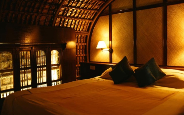 Spice Coast Cruise – Guest Rooms – Cherthala