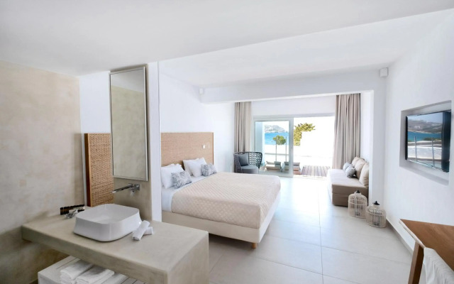 Manoulas Beach Mykonos Resort