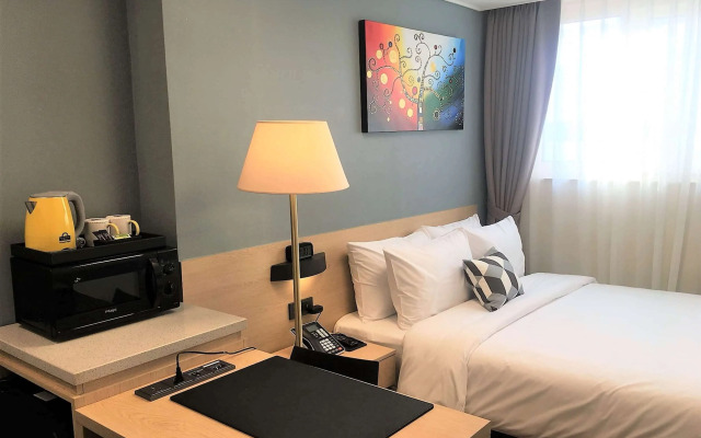 Days Hotel & Suites by Wyndham Incheon Airport