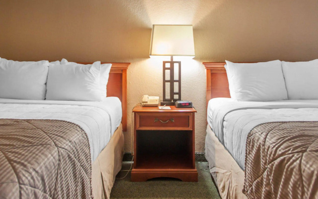 Clarion Inn