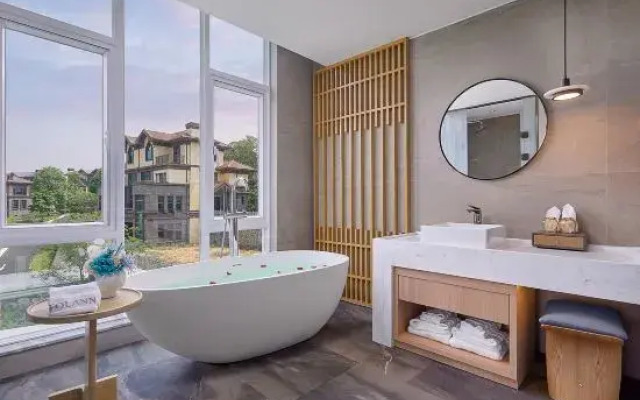 The Fogang Tolanno Hot-Spring Resort