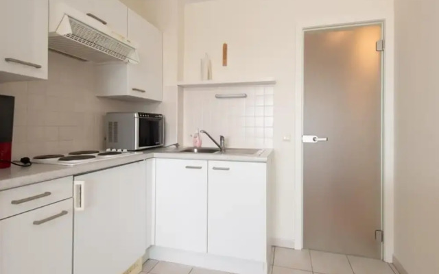 Apartment With Terrace and sea View in Mariakerke