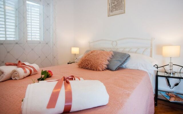 Apartment Dumaneo Art