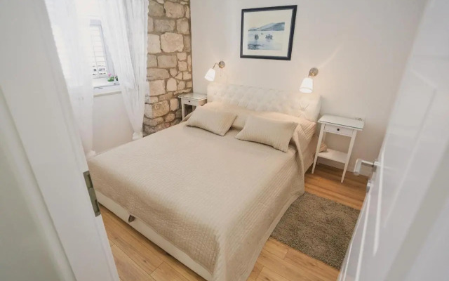 Split Old Town Suites 2