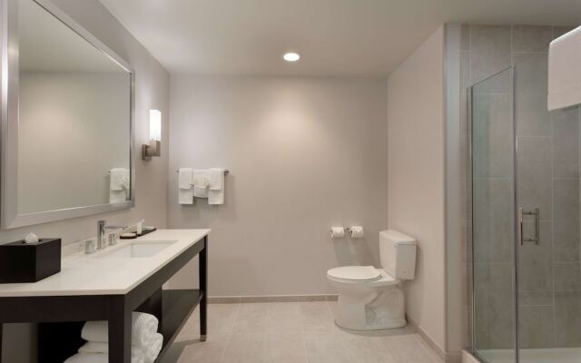 Embassy Suites By Hilton Kansas City Olathe