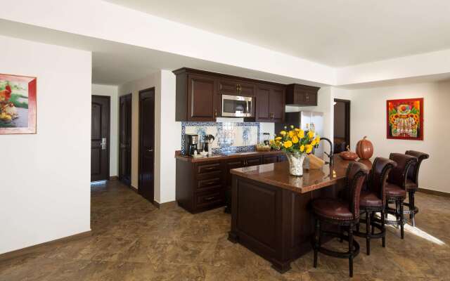 Hacienda Encantada Resort & Residences