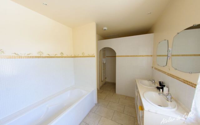 Le Castel du Mont Boisé