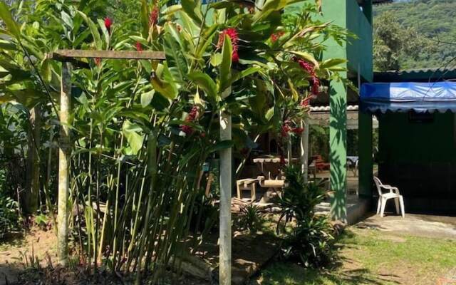 Sítio Grande Mãe com cachoeira e piscina