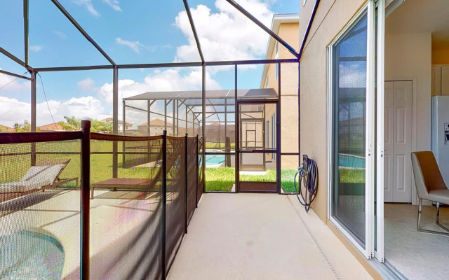 Helen's Luxury Providence Vacation Home