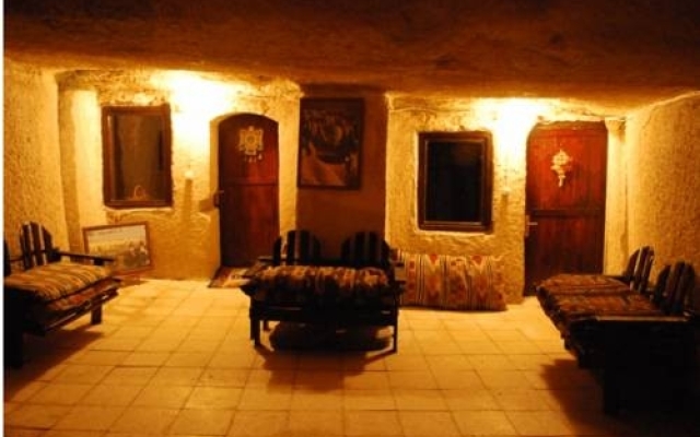 Nomad Cave
