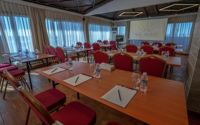 Noor Land Hotel