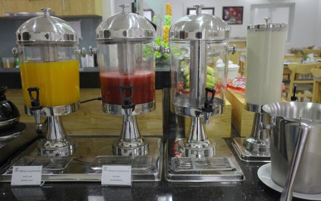 Mihaco Apartments and Hotel