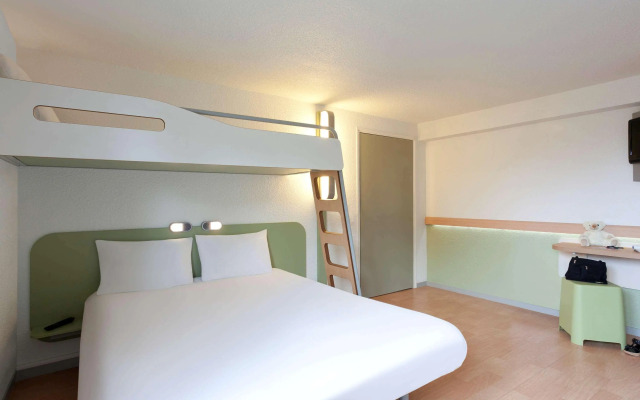 ibis budget Tarbes
