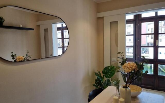 15A02 Precioso apto en pleno Puerto de Llanes