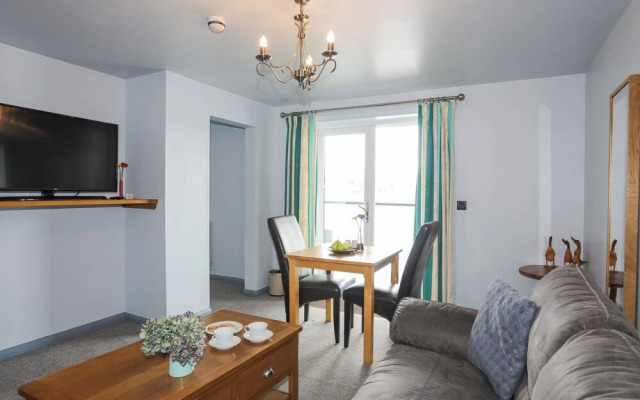 Tegid Lakeside - Bala Lake