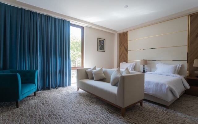 ARCHAZOR Mountain Resort