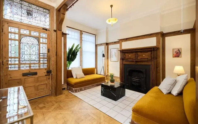 The Rosebery Retreat - Inviting 4bdr With Garden