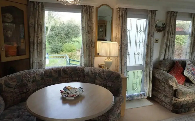Millpond Chalet Retreat in Machynlleth
