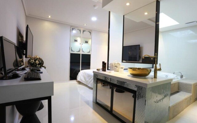 Bucheon Hotel I