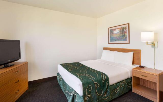 Travelodge by Wyndham Sharon Springs