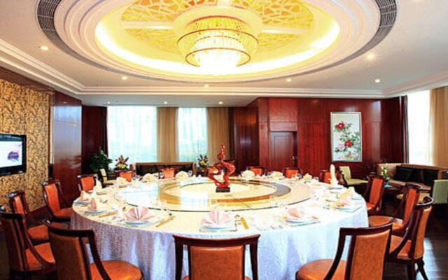 Golden Eagle Summit Hotel Kunming