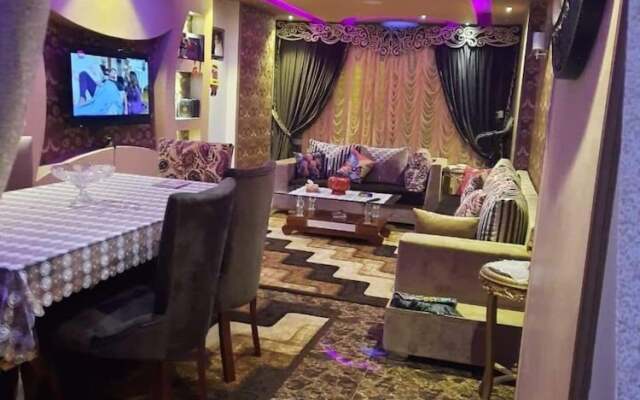 Lovely 3-bed Pyramids Viewapartment in Kafr Nassar