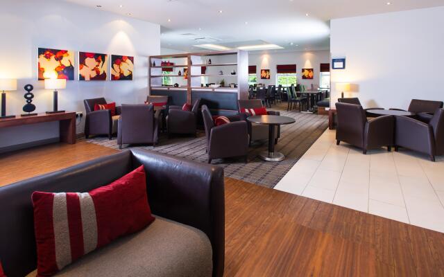 Holiday Inn Express Taunton East, an IHG Hotel