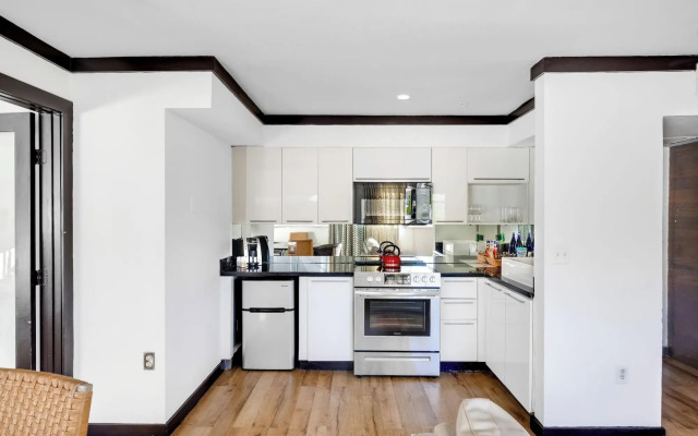 The Shoreline Suites