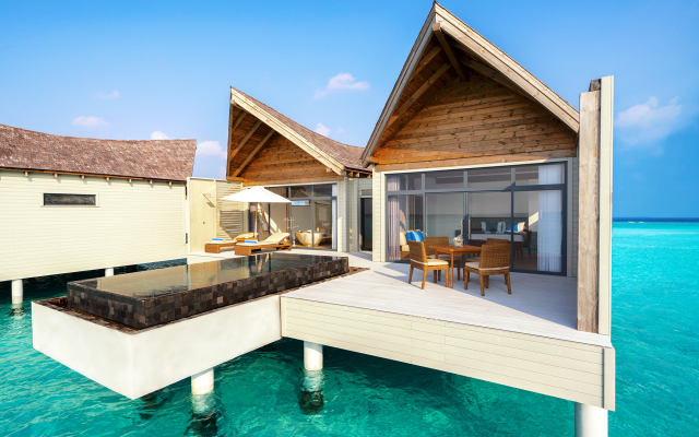 Mövenpick Resort Kuredhivaru Maldives