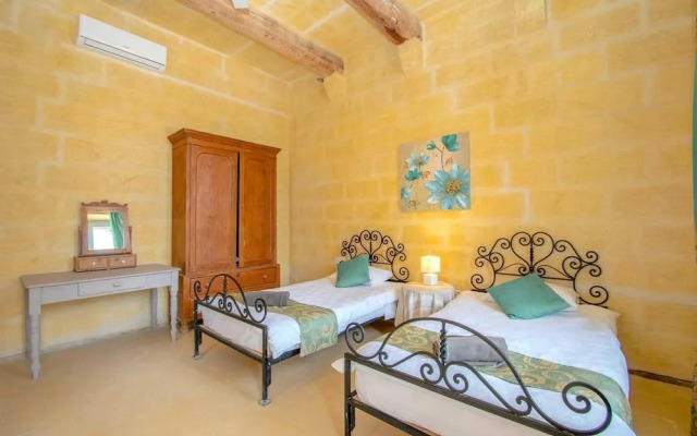 Ghar Ilma IV Santa Lucija Holiday Home