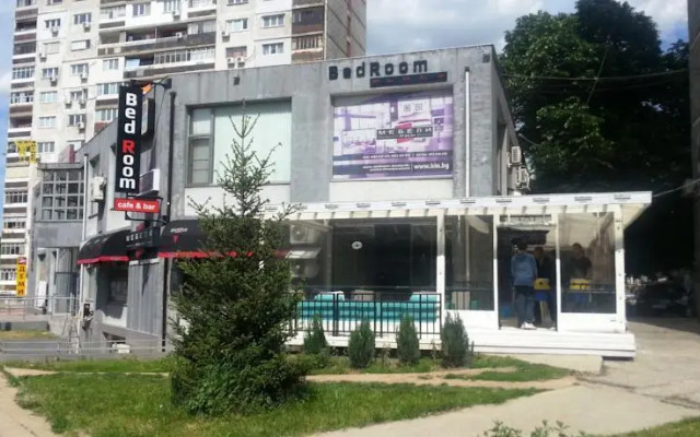 Bedroom Place Guest Rooms