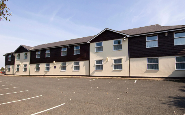 Premier Inn Cheltenham North West