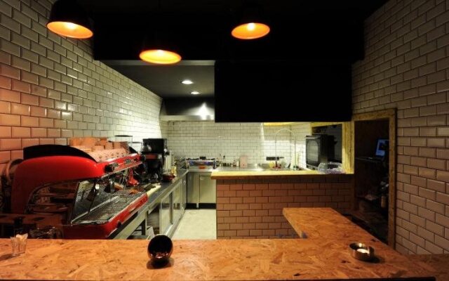 Role Street Hostel