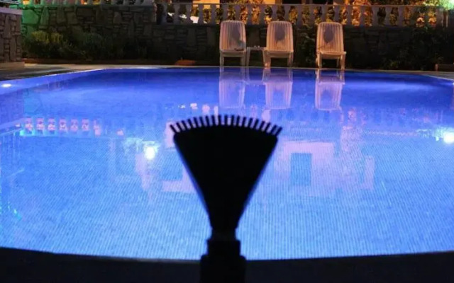 Ugur Apart Hotel