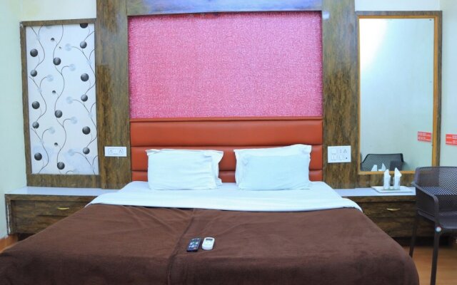 Mayura Lodge Residency