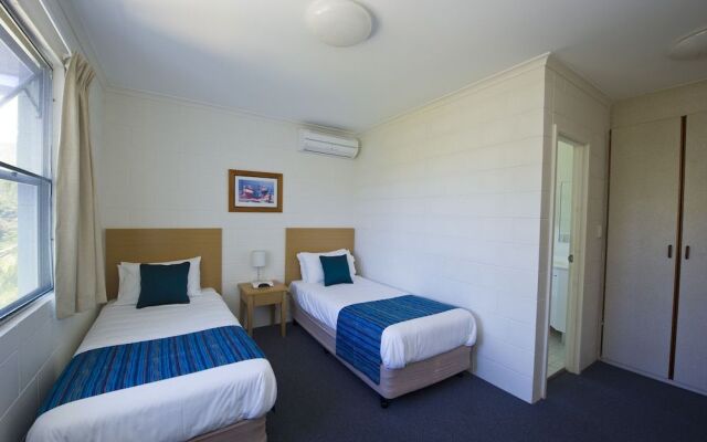 Island Palms Resort