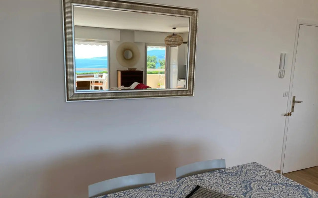 Superbe 2P vue mer, ensoleillé, piscine