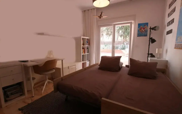 Tess Villa Olmos in M Laga