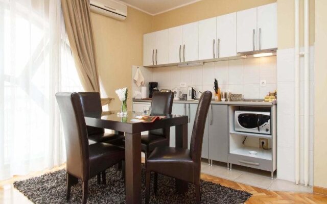 One Bedroom Apartment Little Bay