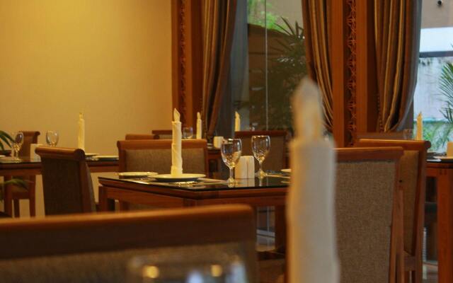 Hotel M