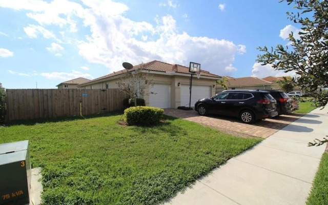 4BR 3BA House in Miami by ASVR-12748