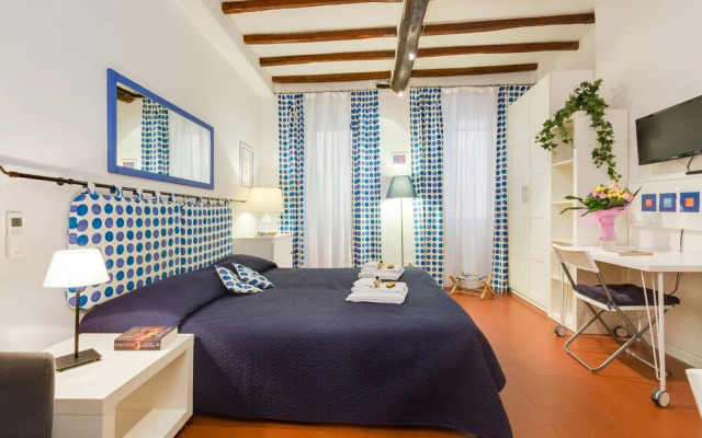 Rome as you feel - Piazza dei Satiri Studio