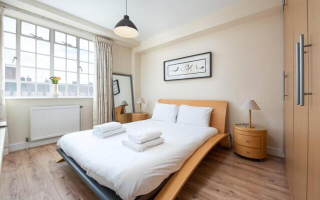 CAPITAL One Bedroom Flat Chelsea Cloisters 724