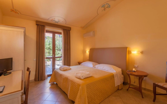 Hotel Saturno Fonte Pura