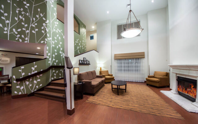 Sleep Inn & Suites