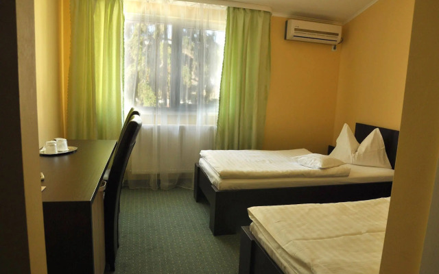 Hotel Cardinal