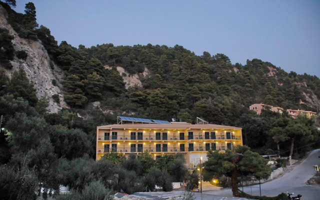 Glyfada Beach Hotel